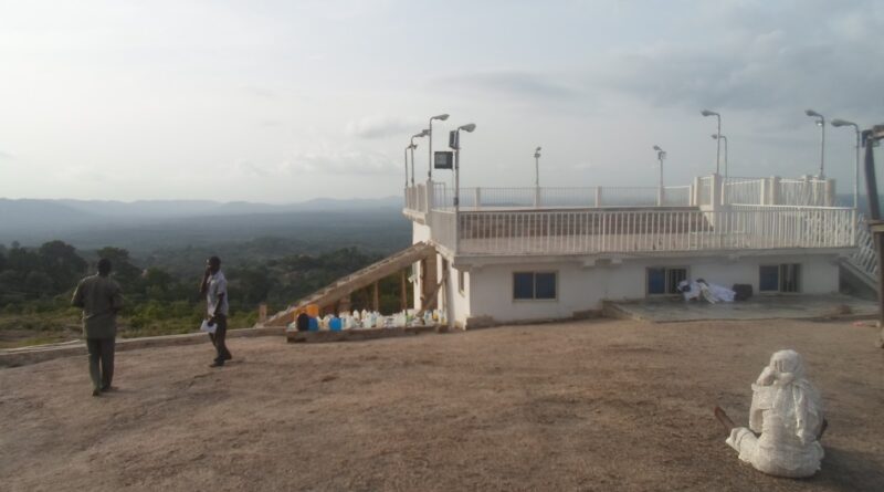 Erio Prayer mountain History