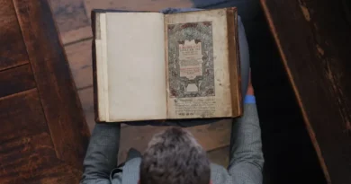 Historic 1588 Welsh Bible Returns to Wales for the First Time