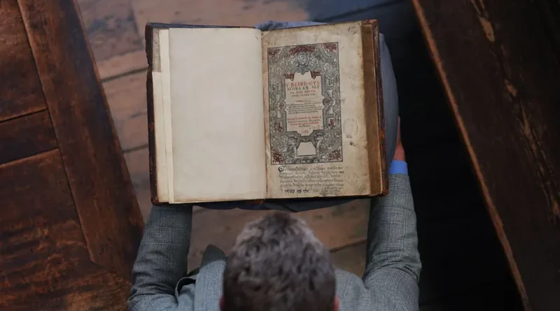 Historic 1588 Welsh Bible Returns to Wales for the First Time
