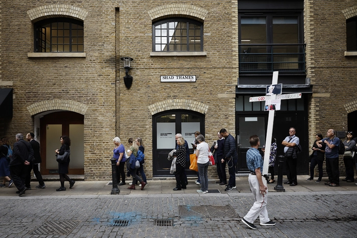 London Church Overcomes Council's Street Preaching Ban