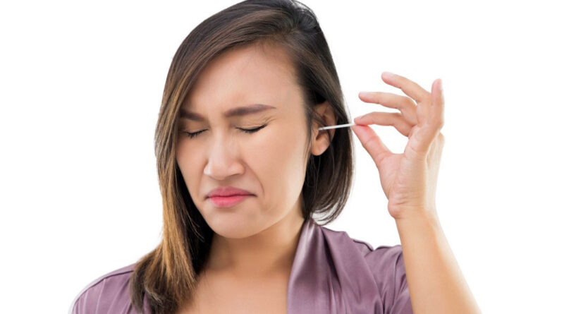 Excessive Earwax Buildup Can Cause Hearing Loss, Expert Warns