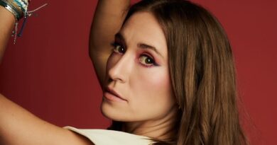 Lauren Daigle Announces 2025 Behold Christmas Tour with Four Exclusive Performances