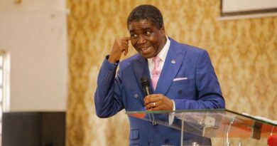 Bishop Abioye Blames Poor Leadership on Lack of Reading