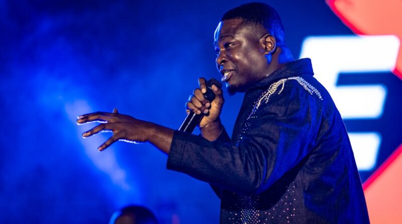 Bidemi Olaoba live praise session at TBS Lagos 2025