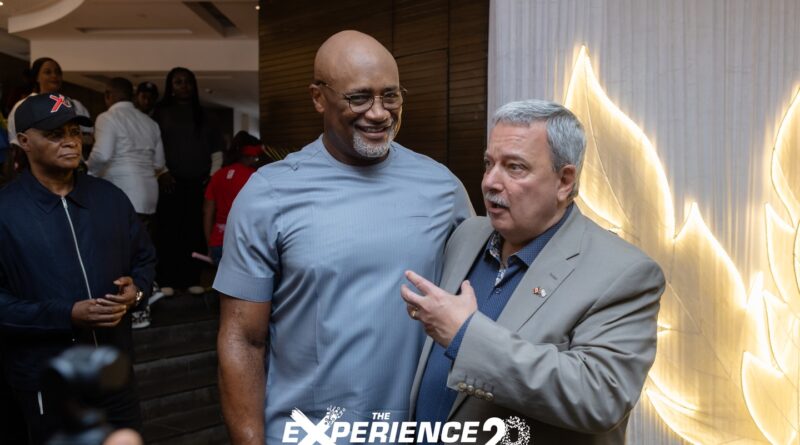 aul Adefarasin TBS The Experience crowd worship