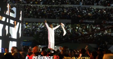 EmmaOMG The Experience Surprise 2025 on stage with Muyiwa Olanrewaju