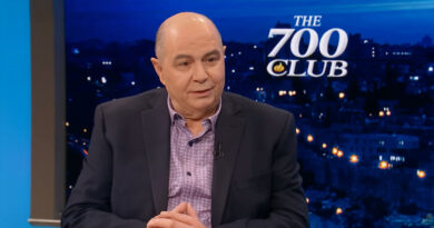 Ex-Muslim Leads Thousands to Christ, Says Hunger for Jesus