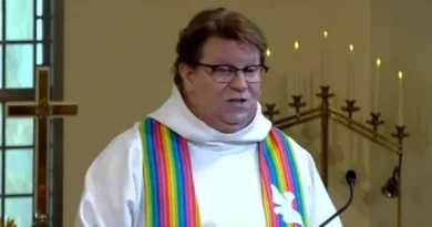  Pastor in New York to Transition into a Woman